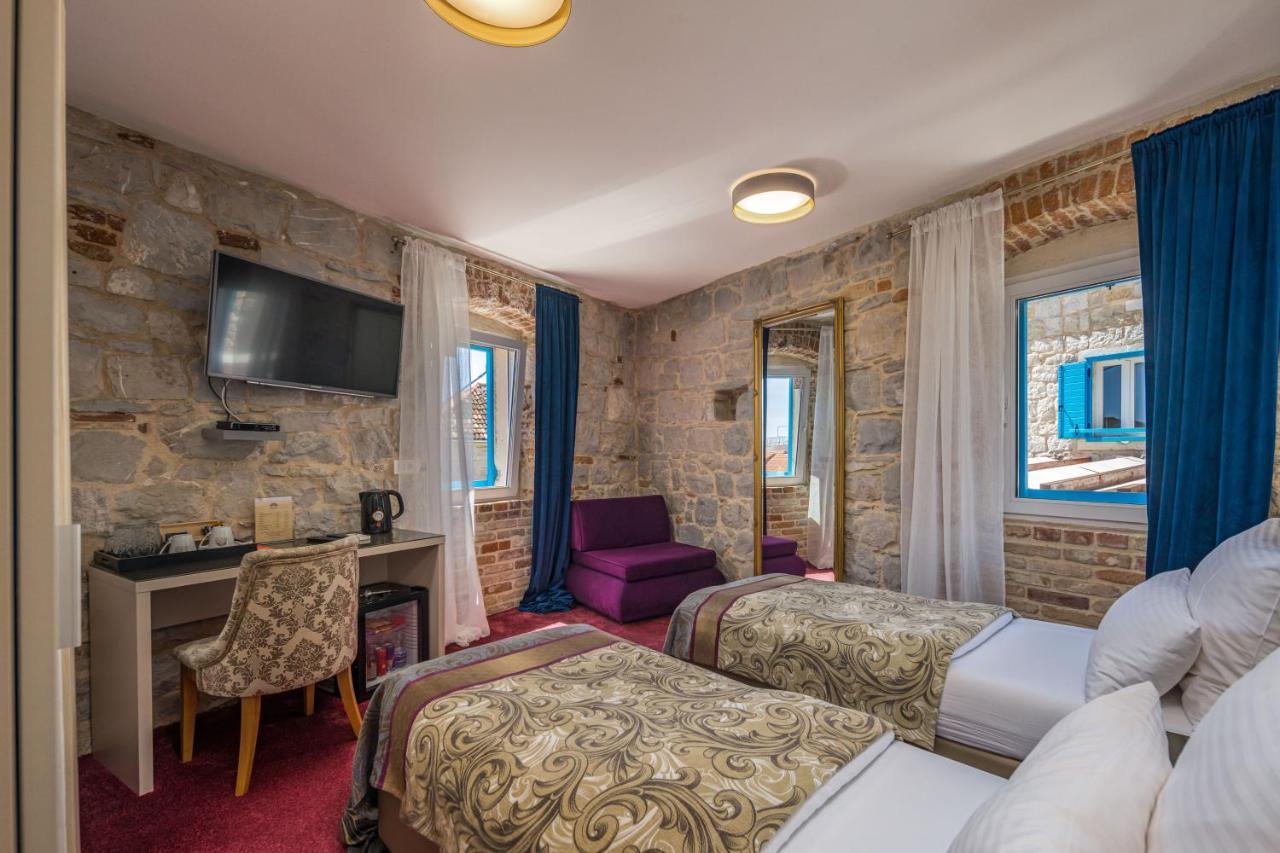 Hotel Agava Split Bagian luar foto