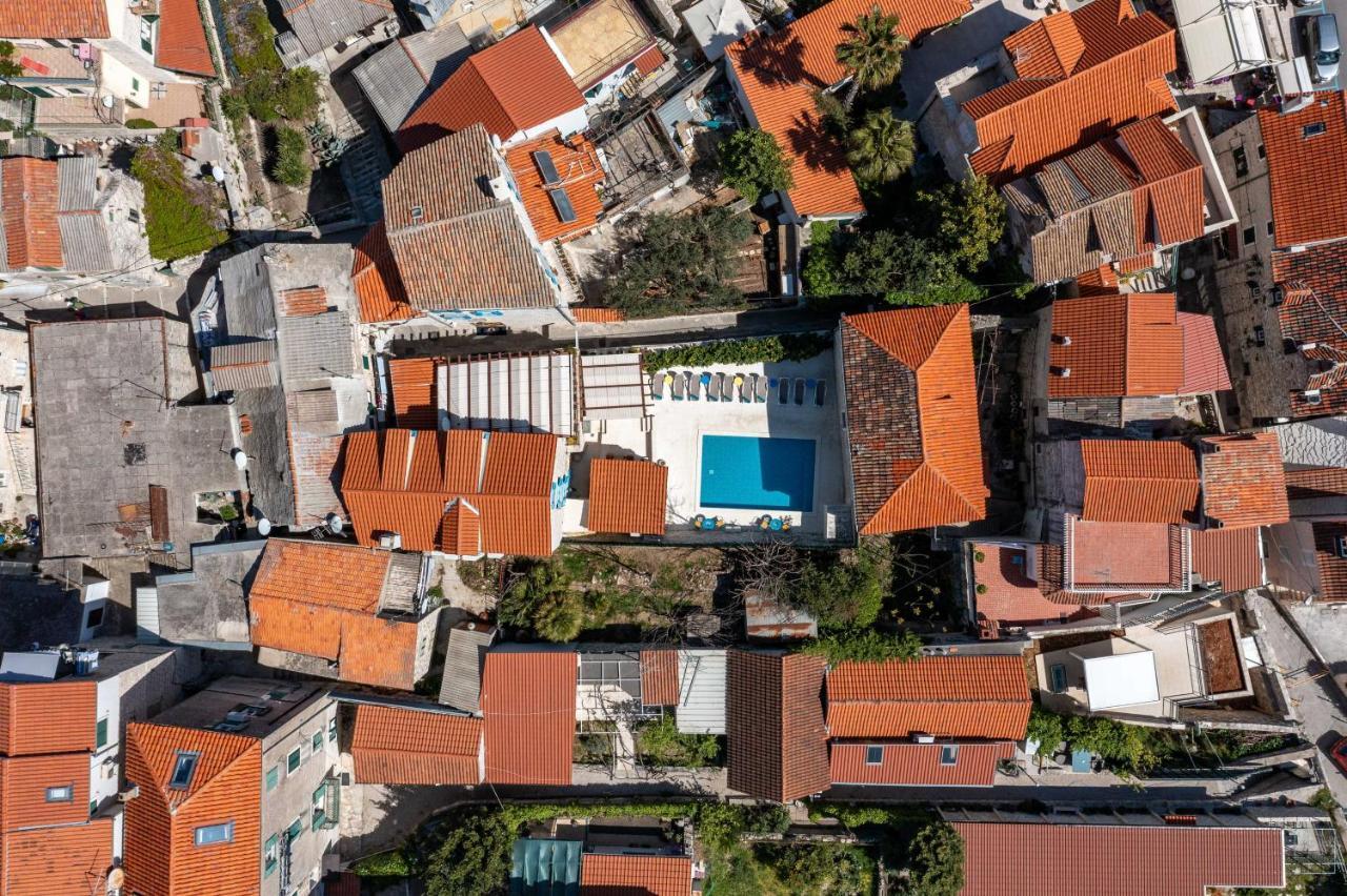Hotel Agava Split Bagian luar foto