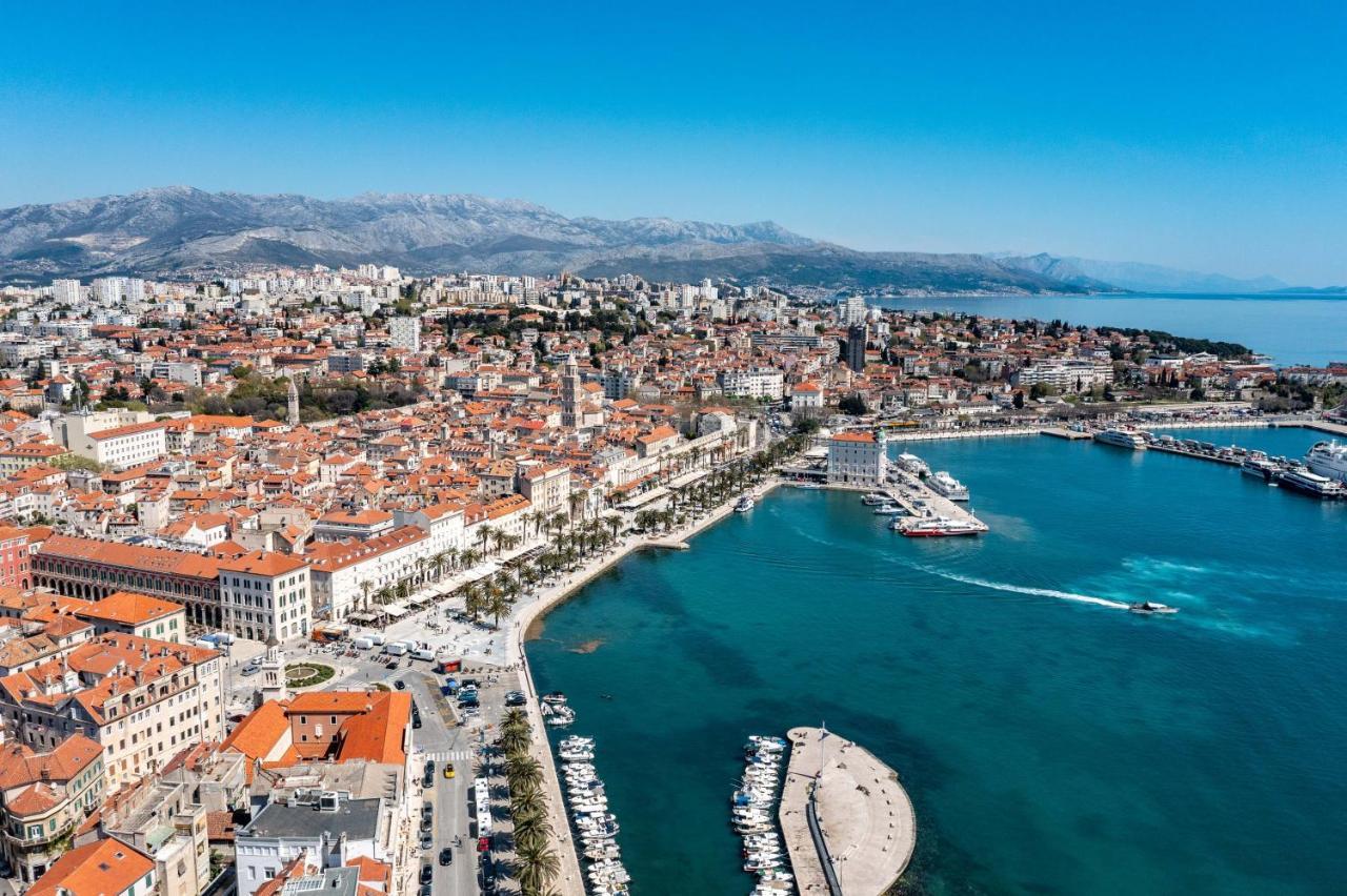 Hotel Agava Split Bagian luar foto