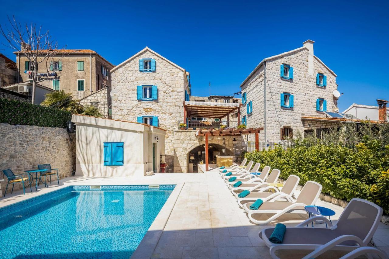 Hotel Agava Split Bagian luar foto
