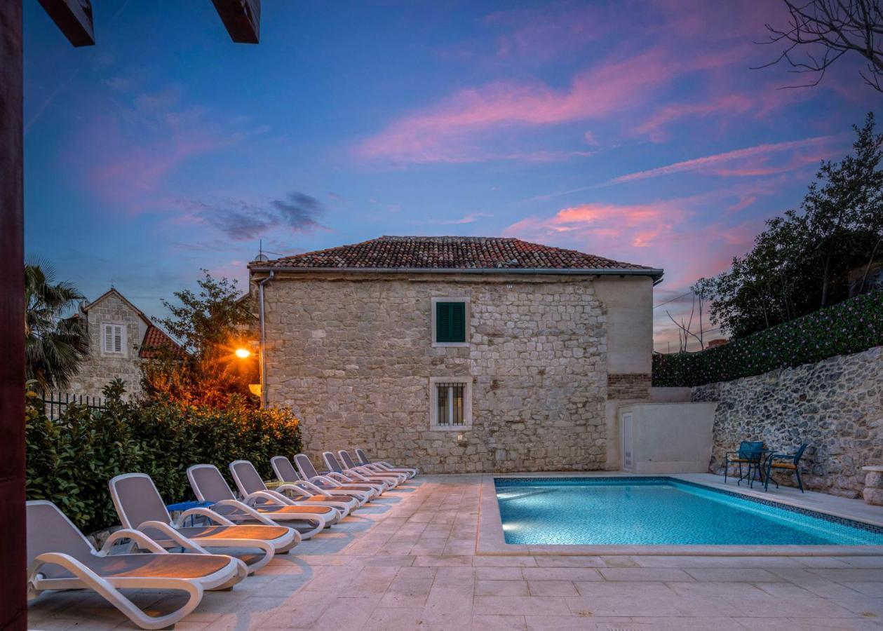 Hotel Agava Split Bagian luar foto