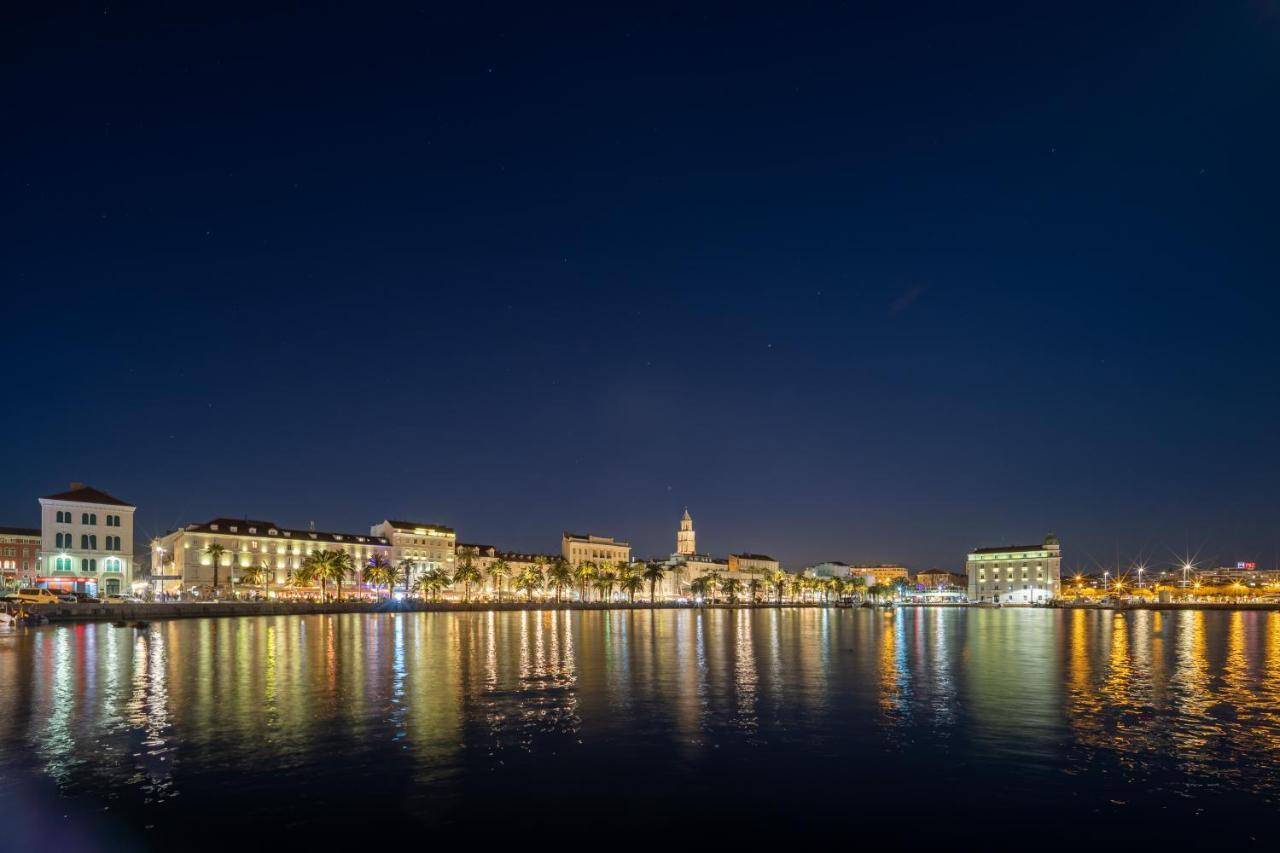Hotel Agava Split Bagian luar foto