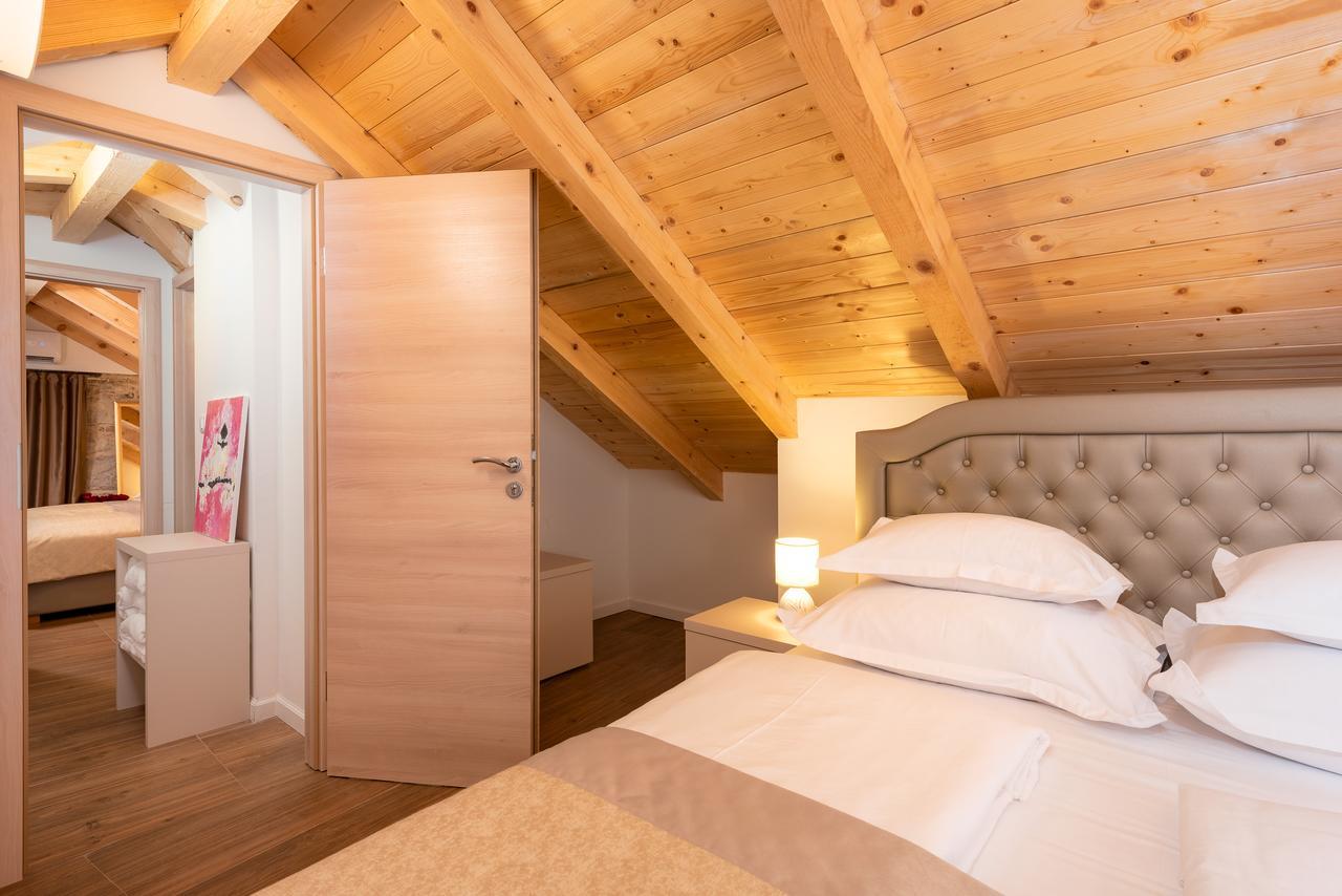 Hotel Agava Split Bagian luar foto