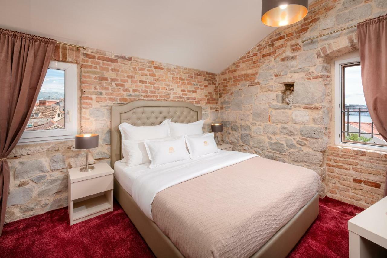 Hotel Agava Split Bagian luar foto