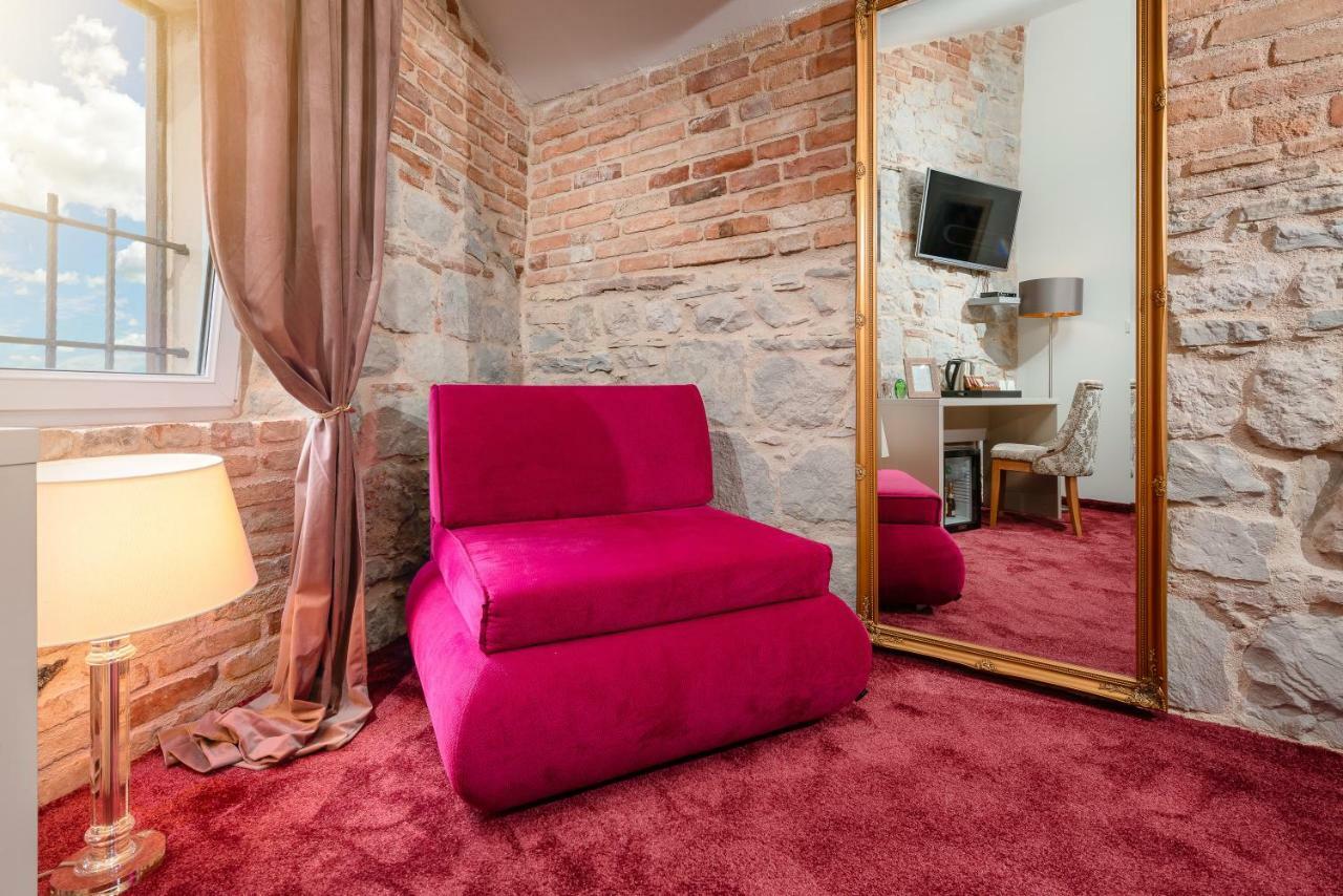 Hotel Agava Split Bagian luar foto